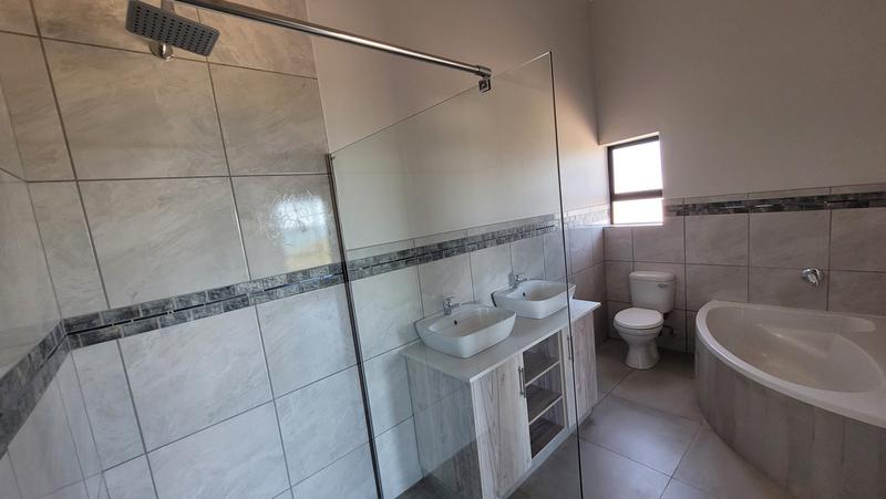 3 Bedroom Property for Sale in Dana Bay Western Cape